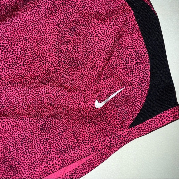 Nike Women's Tempo Dri-Fit Running Shorts size small Pink Black - Picture 2 of 7